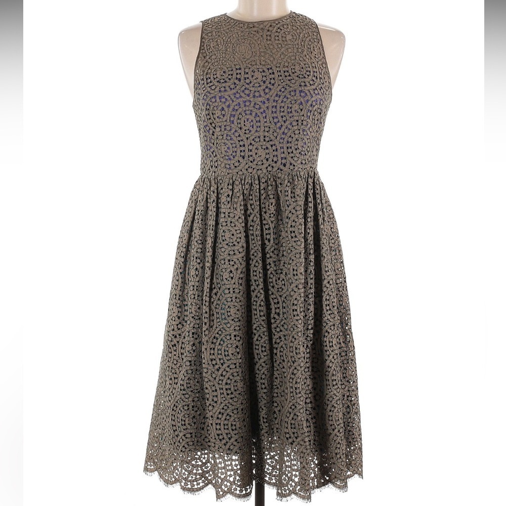 NEW Peter Cohen Elegant Eyelet Lace Sleeveless Dress - Olive Green 100%‎ cotton